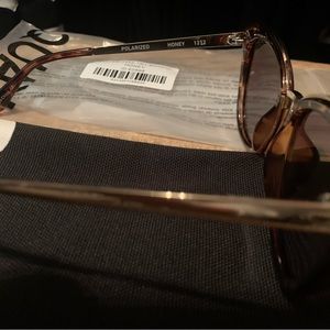 Women’s Quay Honey sunglasses